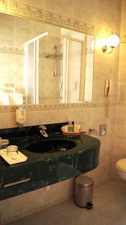 Hotel Regina 3*