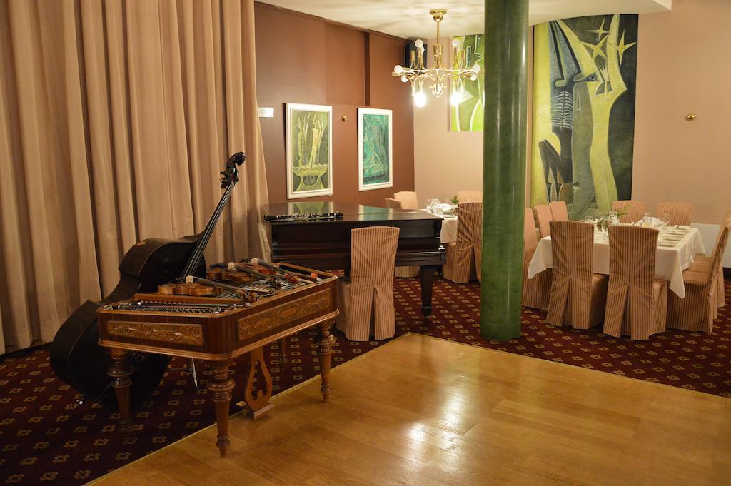 Hotel Regina 3*