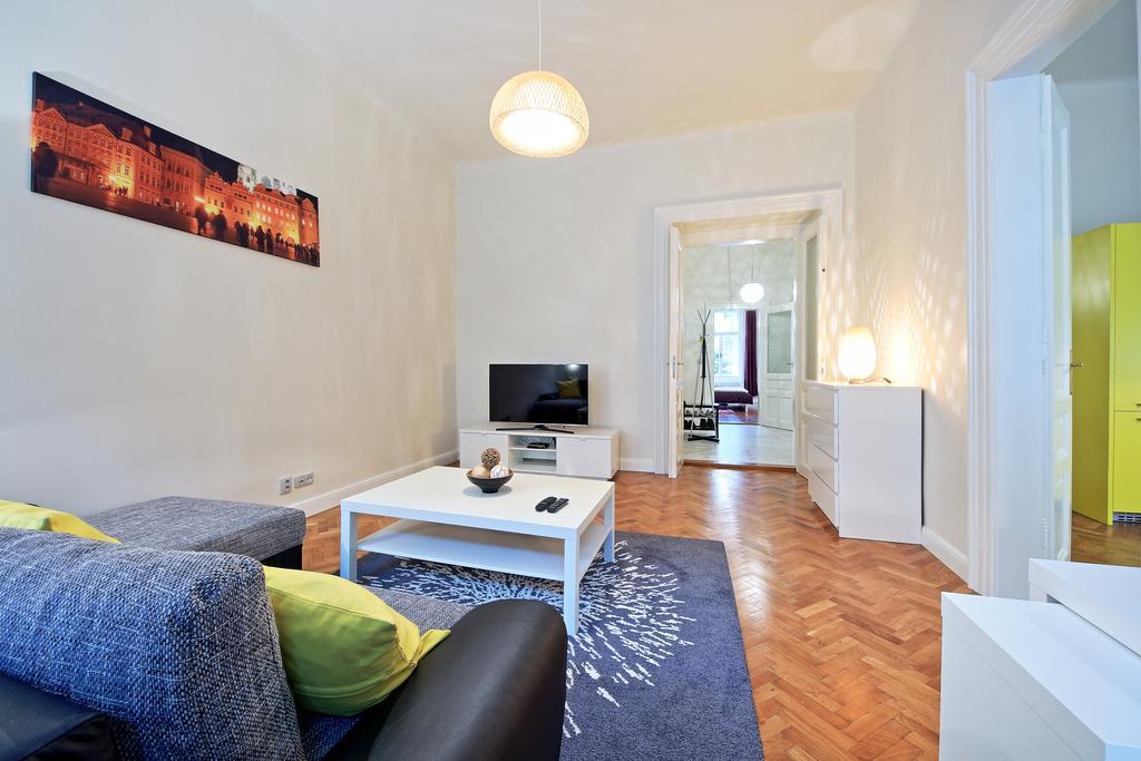 Apartment Italska One Prag