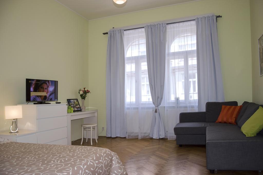 Modern Klimentská Praha