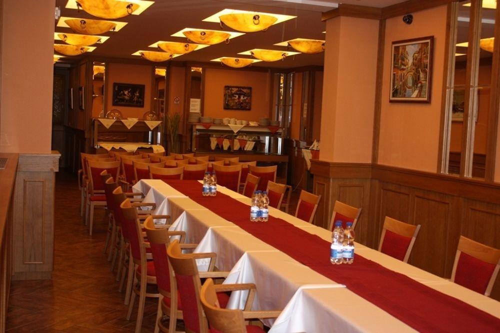 Askania 4* Prag