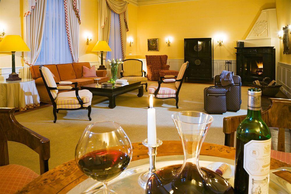 Le Palais Art Hotel