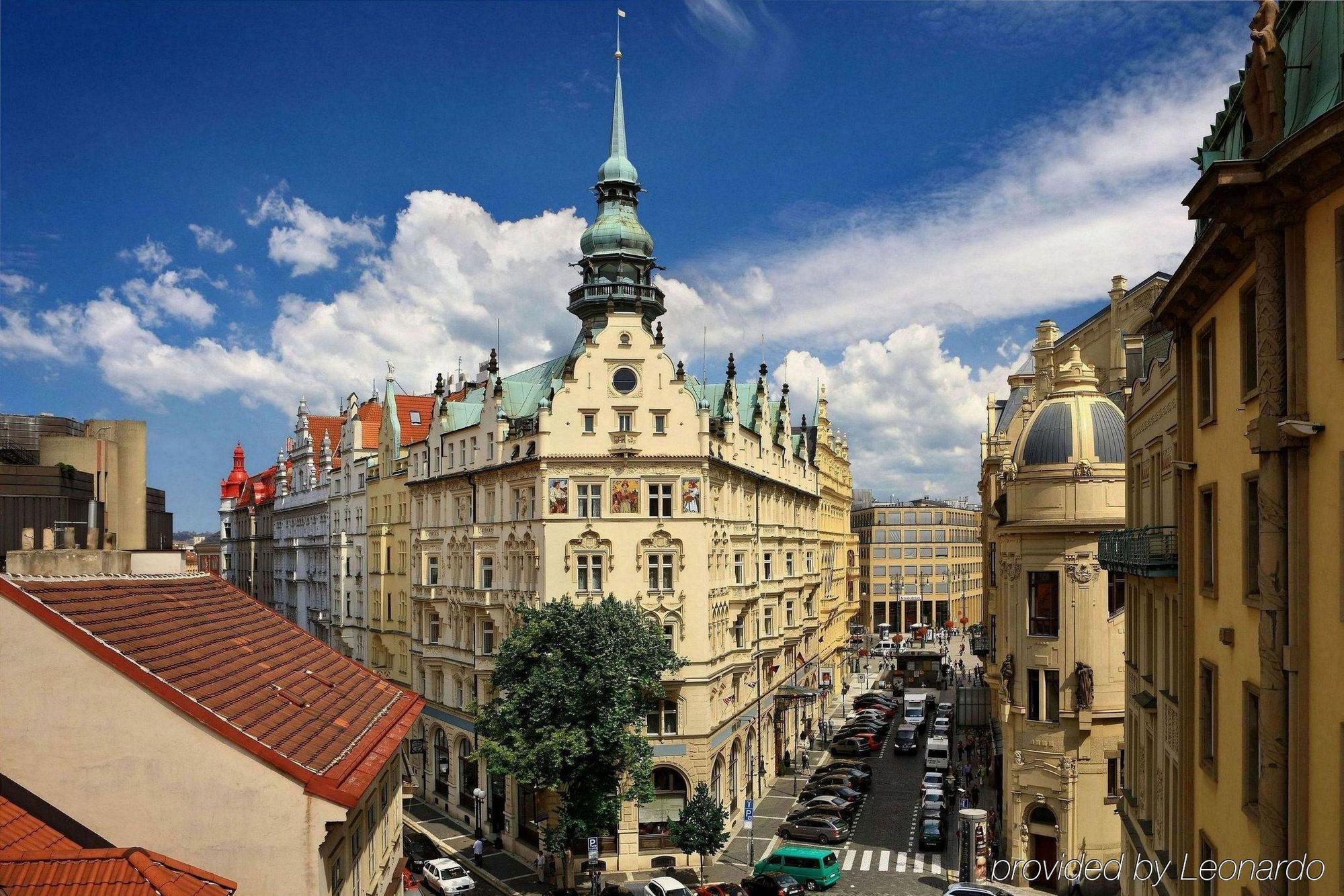 Paris Hotel