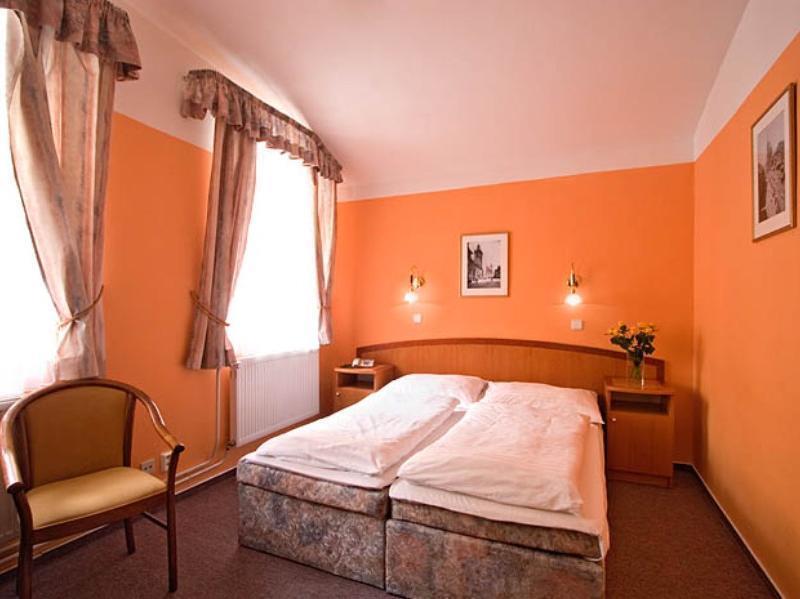 White Lion 4* Prague