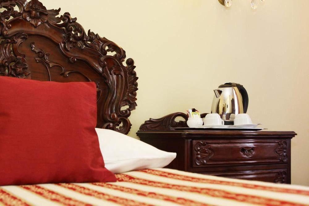 King Charles Boutique Hotel