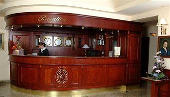 Carlton Hotel