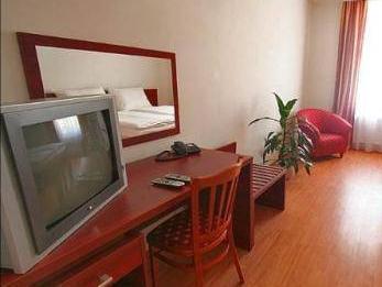Susa Aparthotel 3*