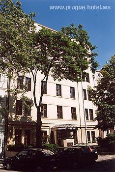 Lunik Hotel