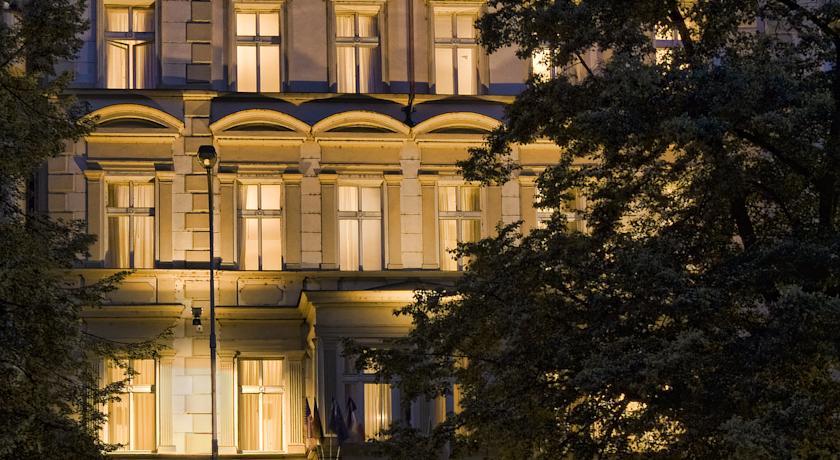 Tyl Hotell Prag