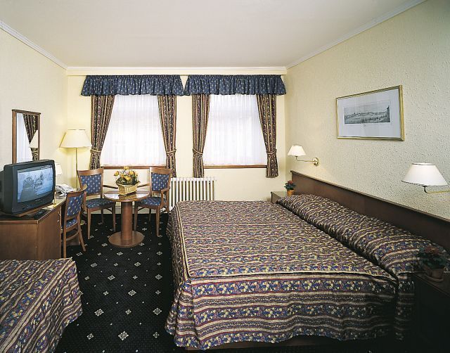 Arbes Hotel