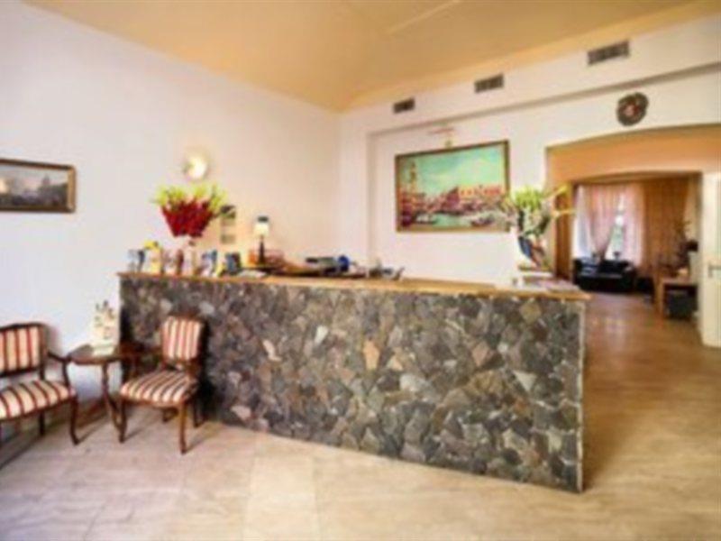 Apartment Legerova *