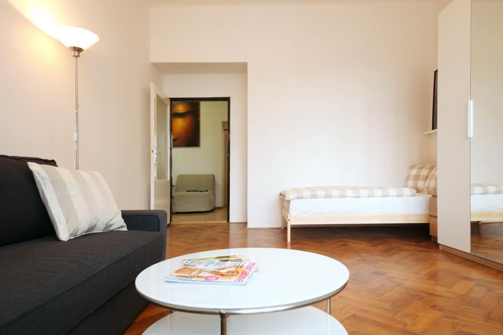 With 2 Bathrooms- 5 Minutes From Old Town - 102 M2 Prag