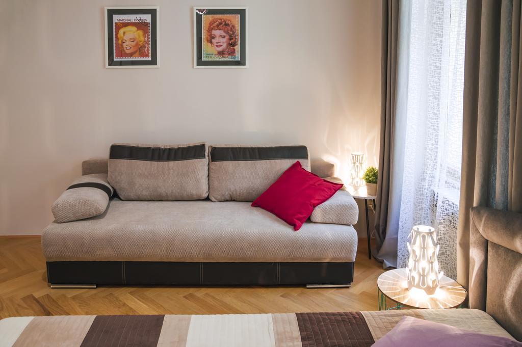 Modern Zlatnicka 8 * Prague