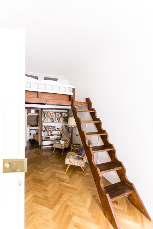Friday Songs Apartment