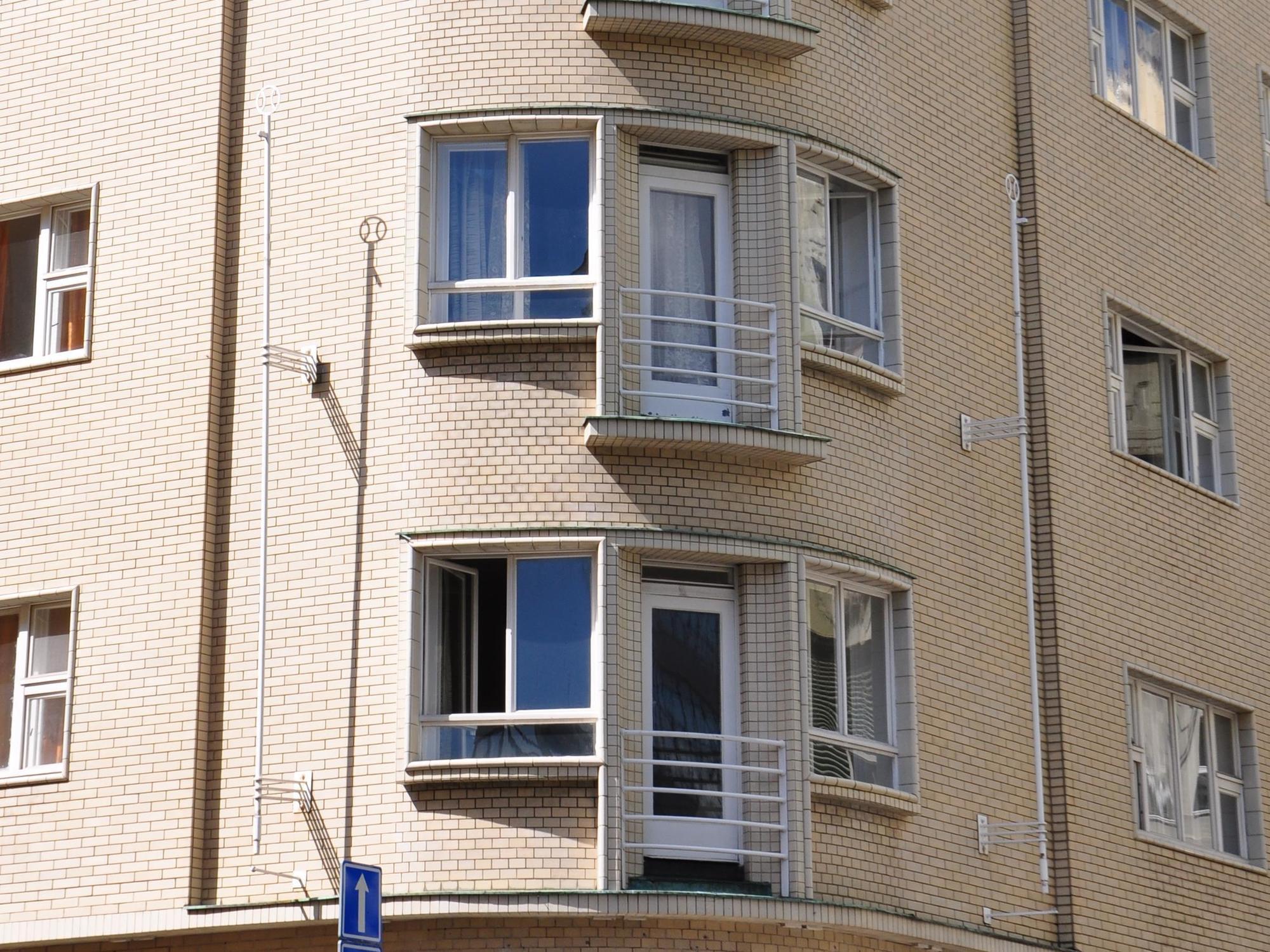 Apartment Metropolis *