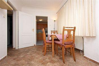 Apartment Apartments At The Golden Plough *