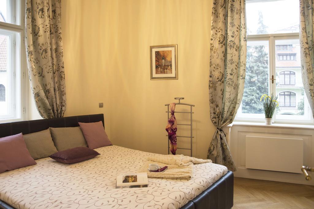 Modern Všehrdova Apartmán Praha