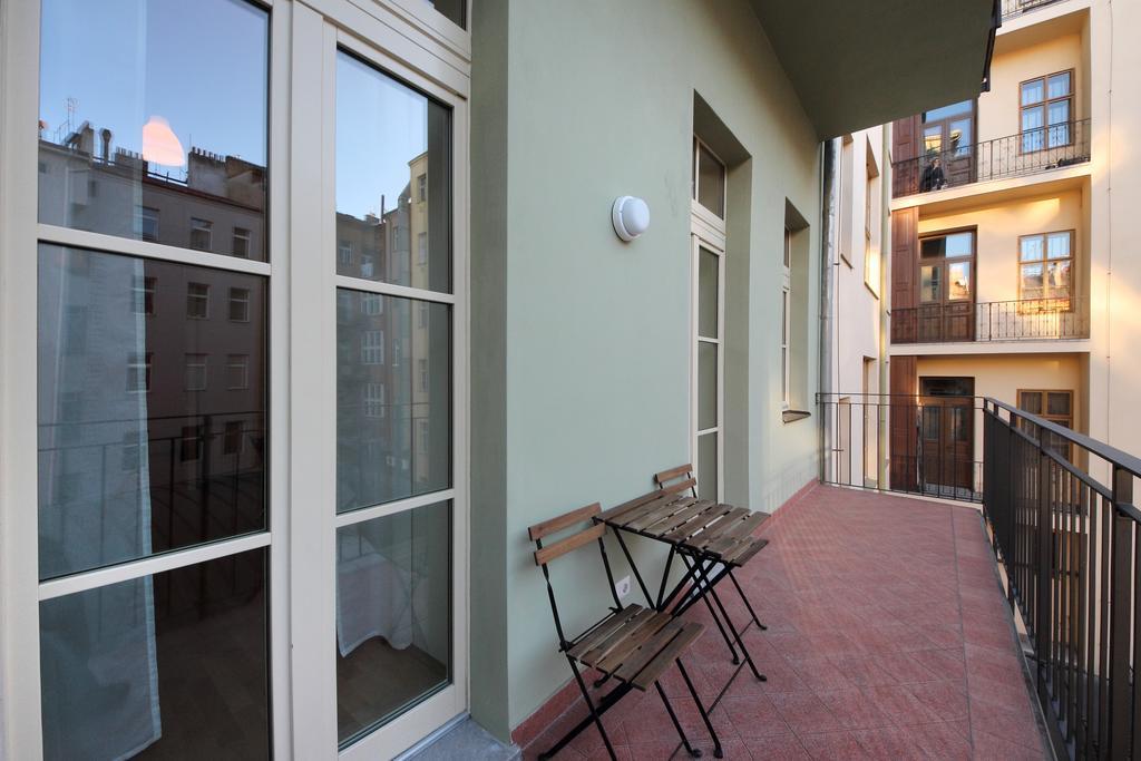 Manesova Apartment *