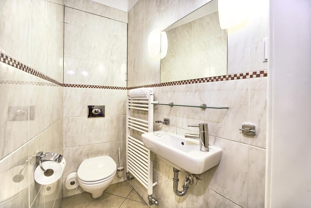Apartment Brehova Prag