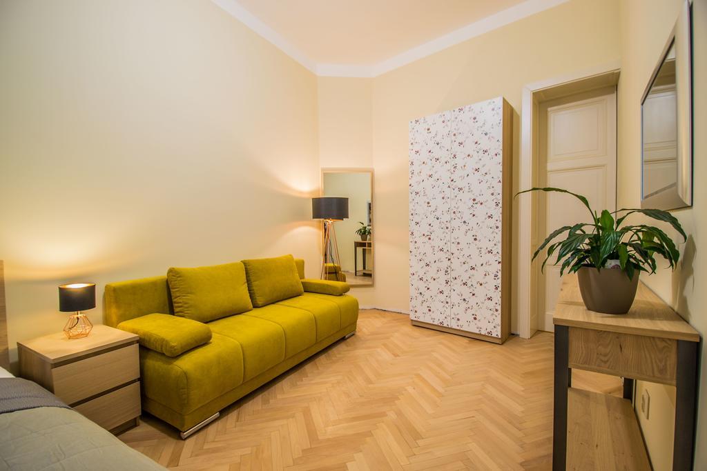 Ruterra With Sauna And Billiards