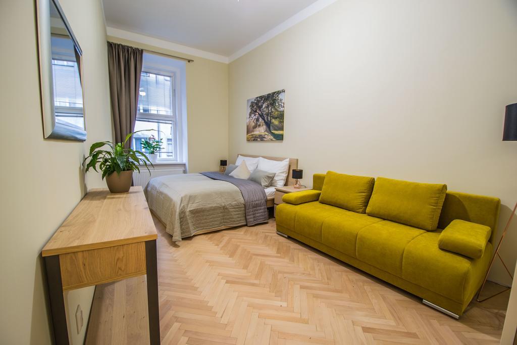 Ruterra With Sauna And Billiards Apartment Prag