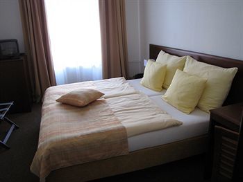 Petr Hotel 3*