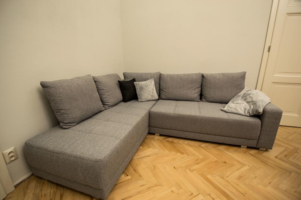 Apartment Ruterra With Sauna And Billiards Prag
