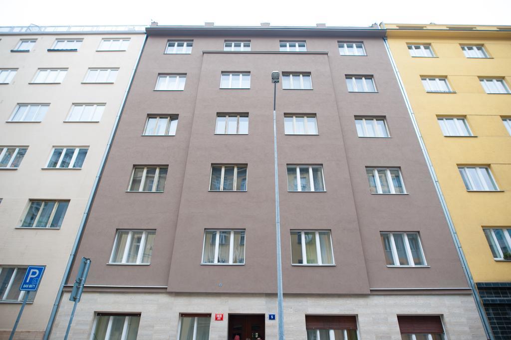 Sudomerska * Prag