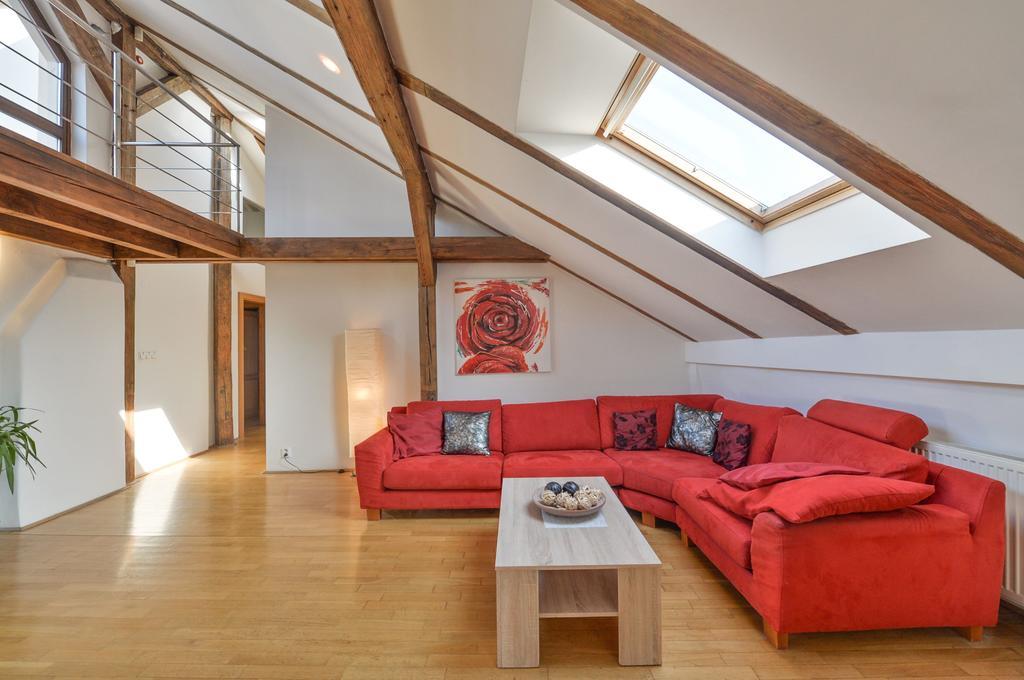 Amazing Charles Bridge Apartment