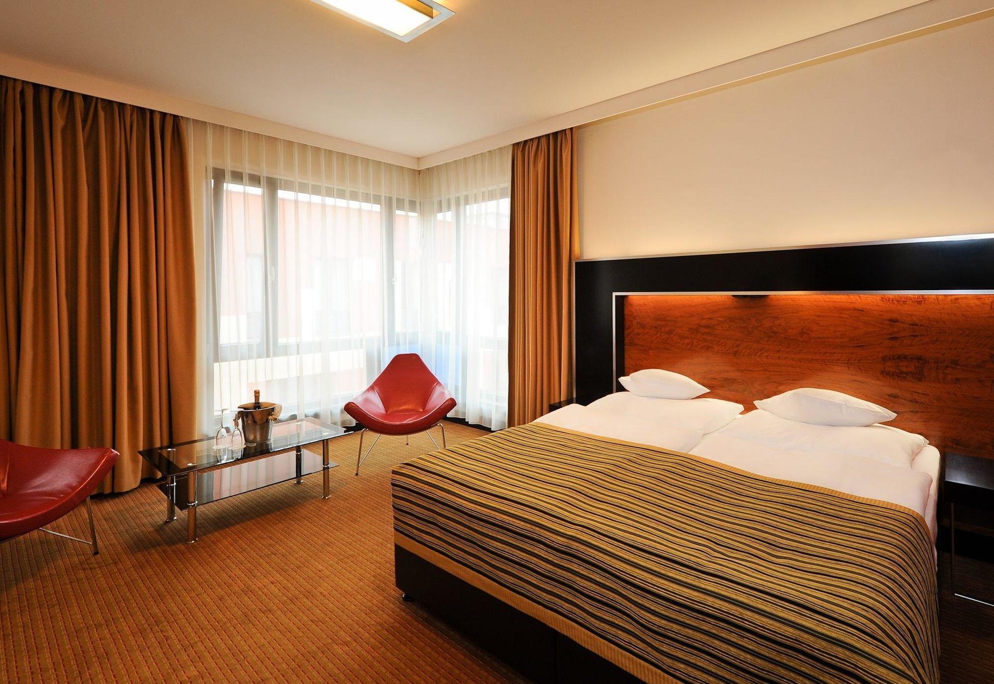 Grand Majestic Hotel