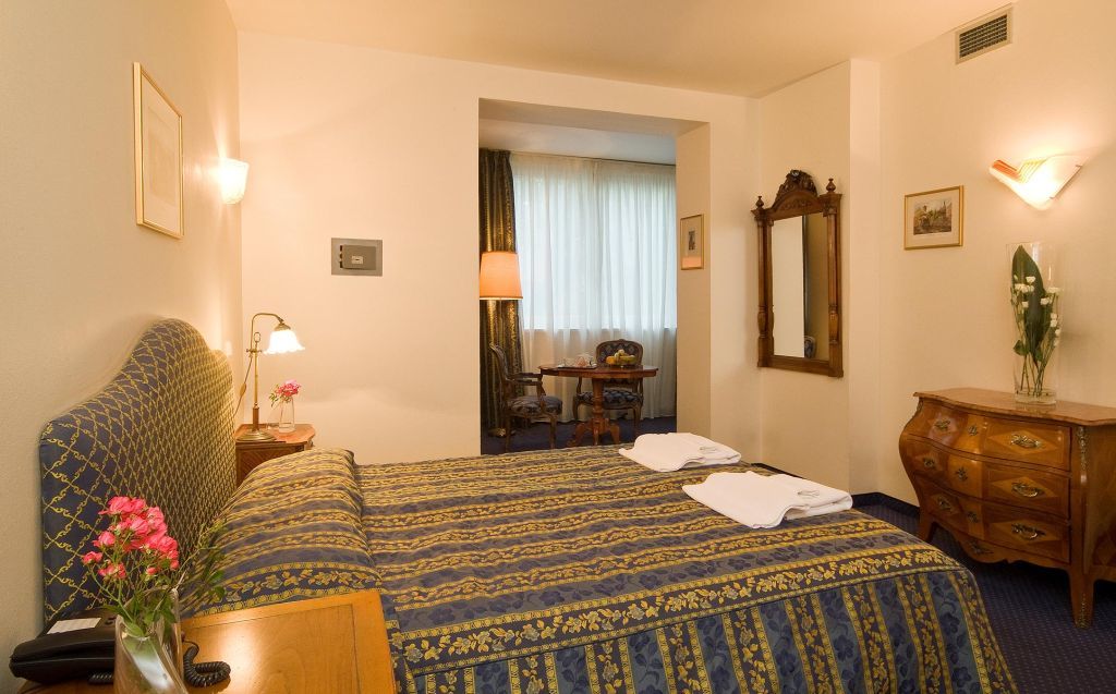 Tyl Hotell 4*