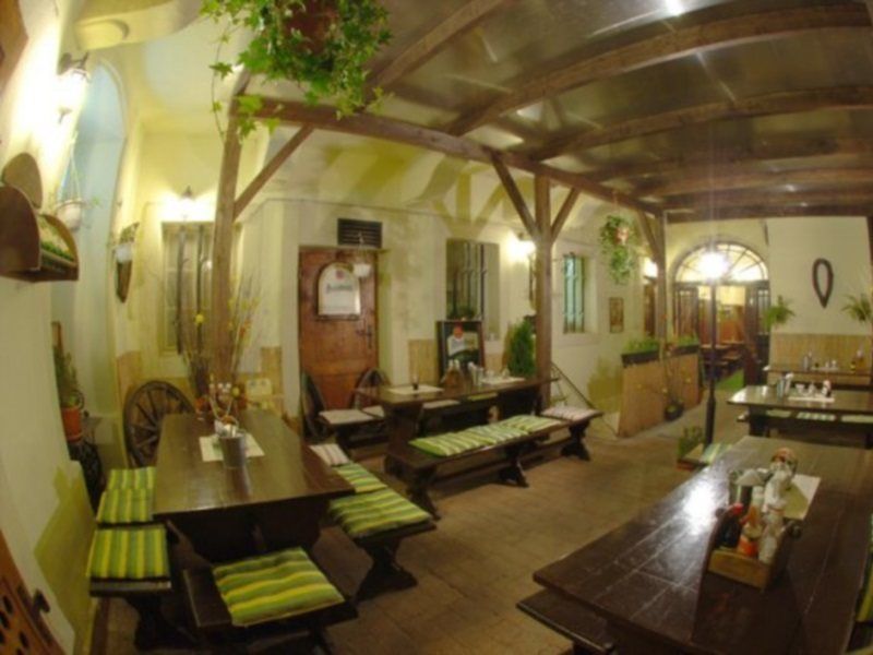Apartment U Zlate Podkovy Prag