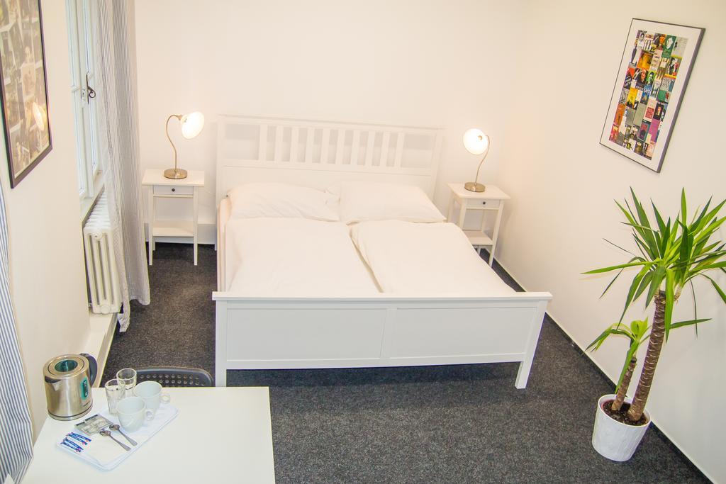 Franz Kafka Hostel *
