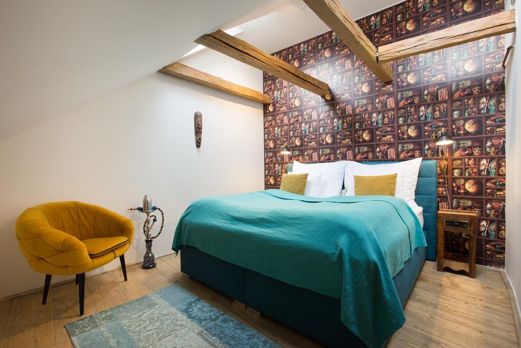 Bohemian Chic 2 Bedroom 2 Bathroom Loft With Hanging Chair Apartment