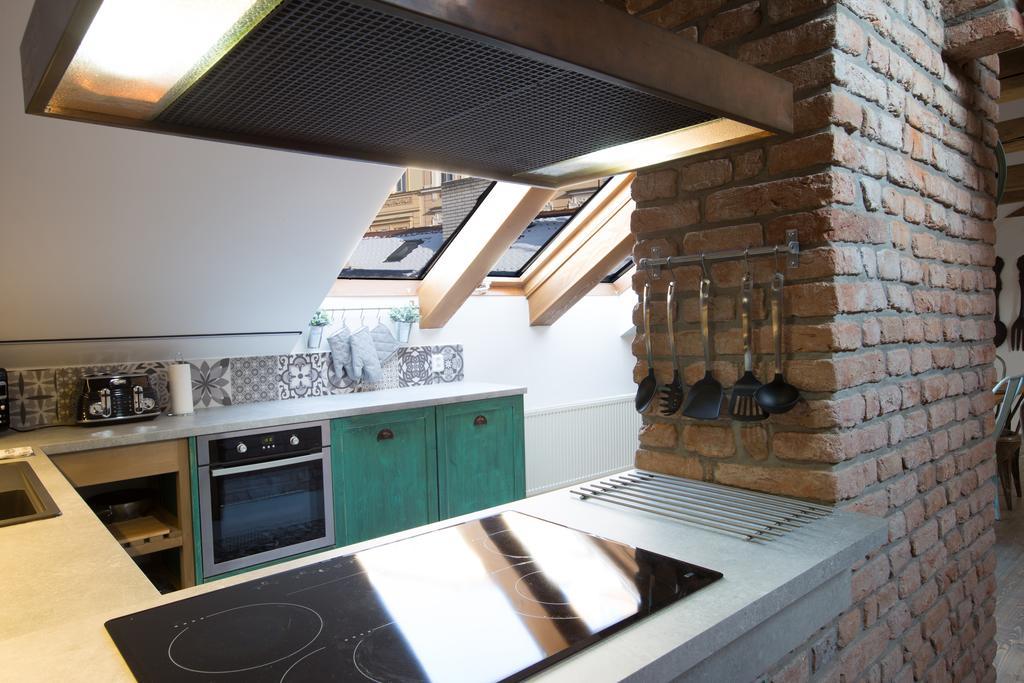 Apartment Bohemian Chic 2 Bedroom 2 Bathroom Loft With Hanging Chair