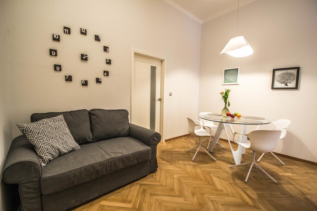 Apartmán Bourgeois In Cultural Heritage Building By Ruterra *