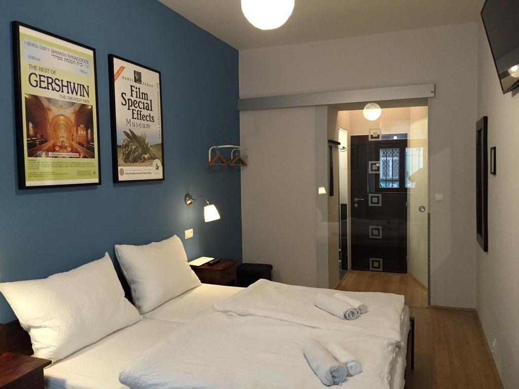 Central Studios Hotell Prag