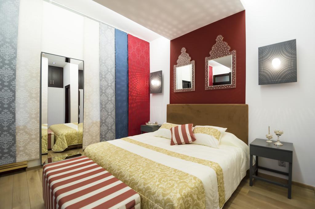 Luxury Pricna