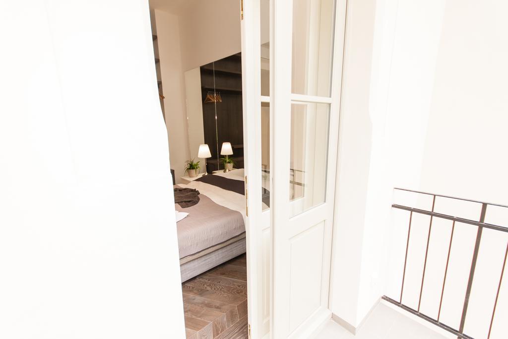 Glamour Premium * Prag