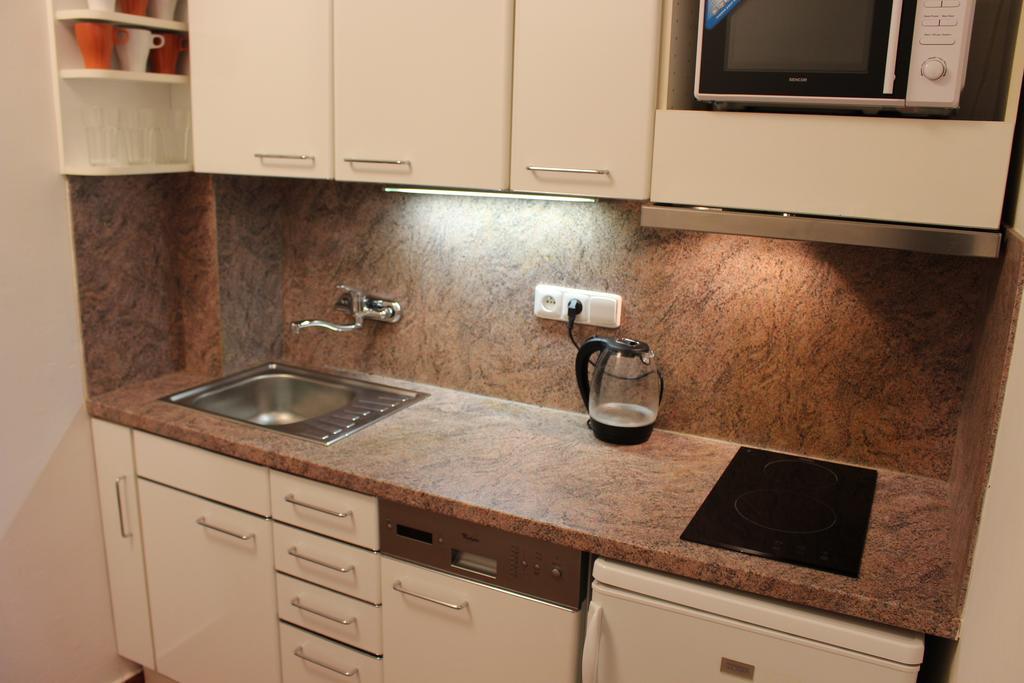 Go Native Apartment *