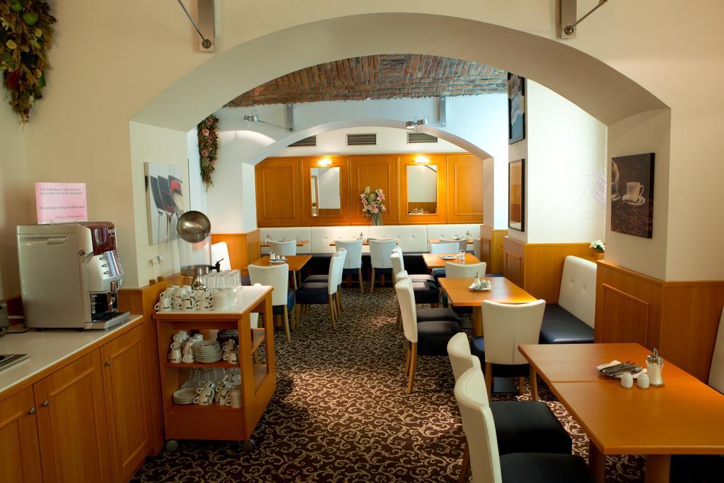 Hotel Máchova 3*