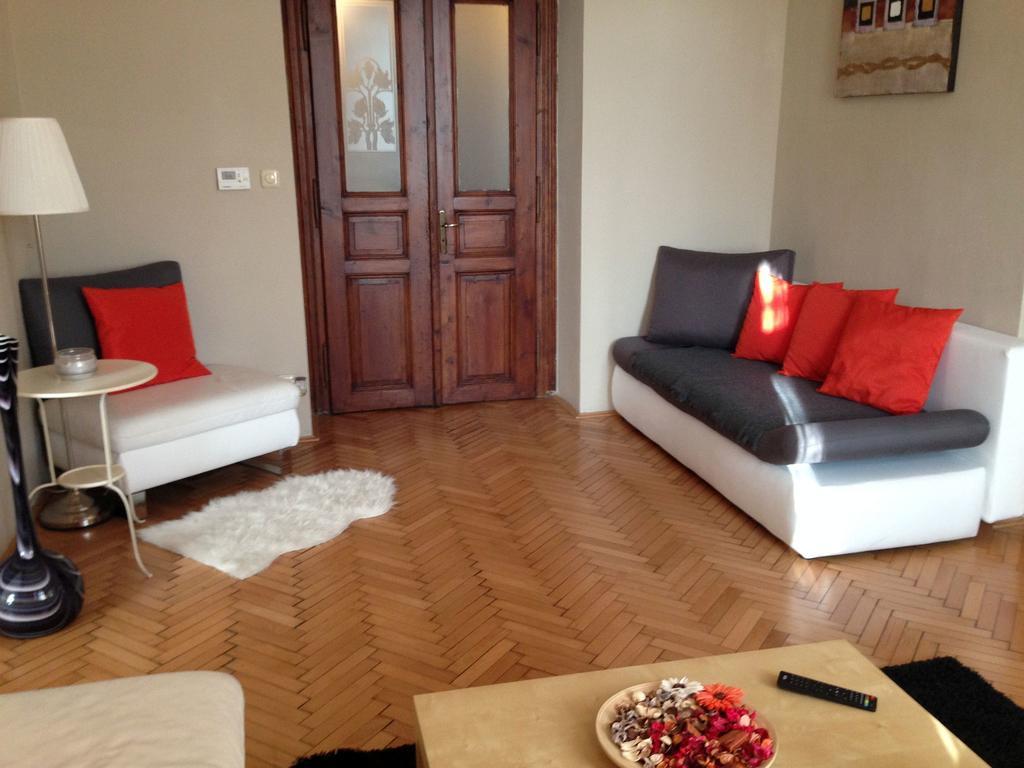 Family Flat 120m2, 2 Vinohrady Prag