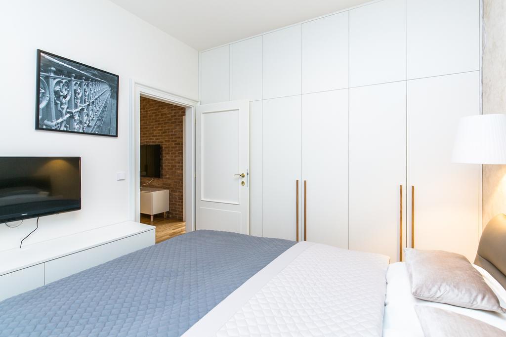 Wishlist Residences - Karlin Free Parking Lägenhet *