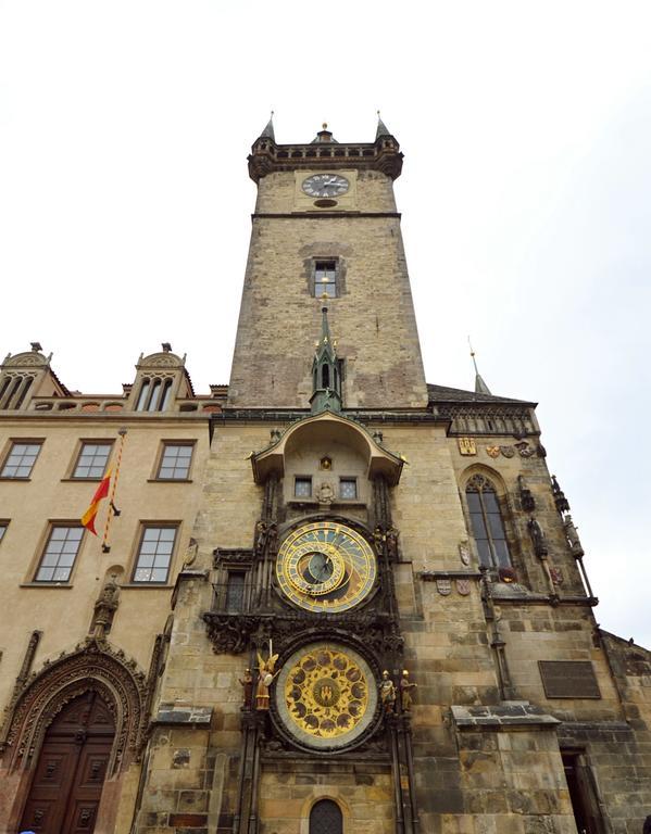 Cozy Flat By The Astronomical Clock Apartmán
