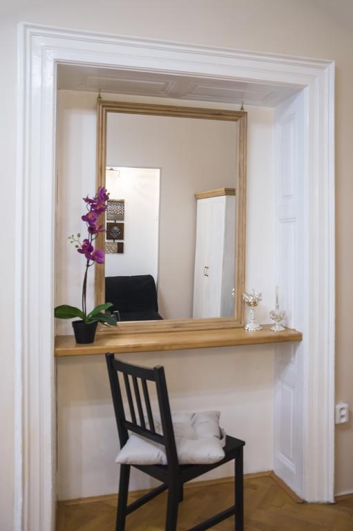 Modern Perlova Apartment