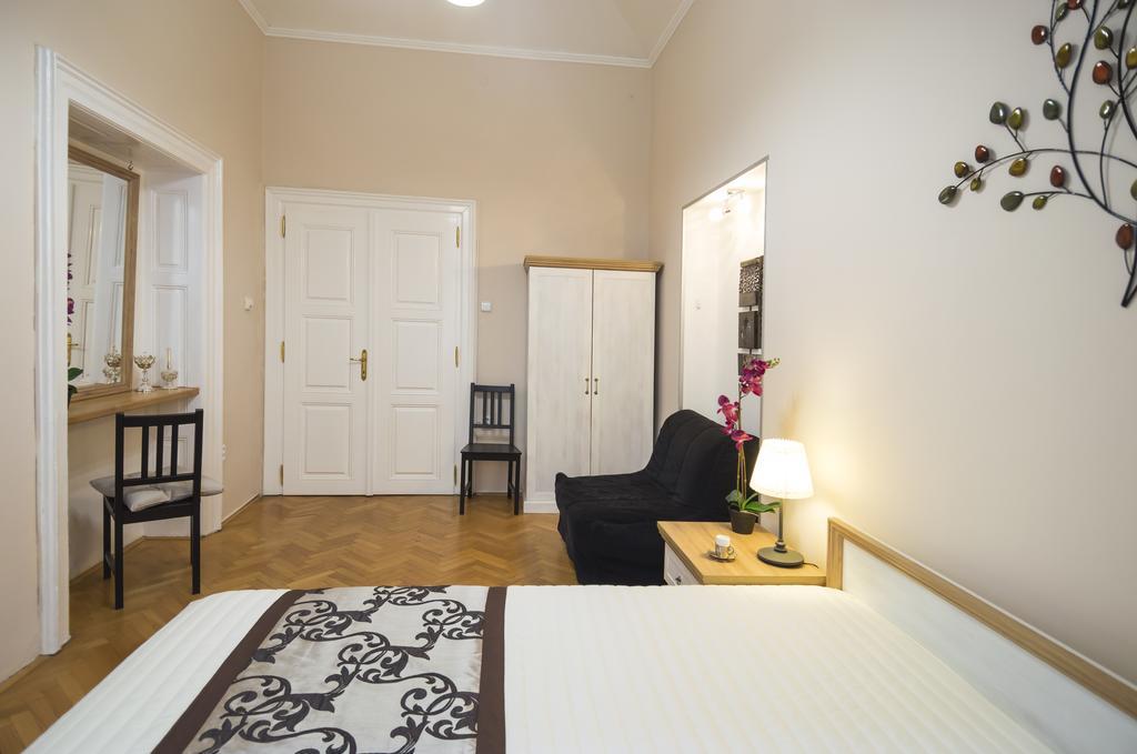 Modern Perlova Apartment *