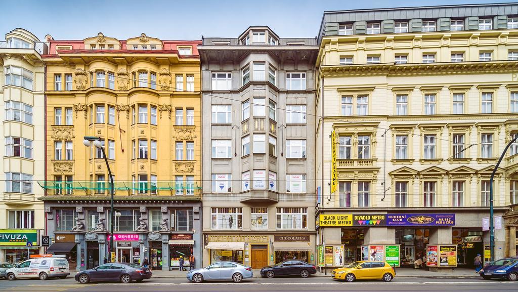 A/c + Terrace Breakfast At Tiffany's * Prague