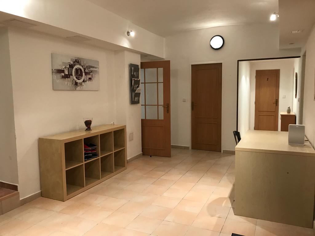 Big Homebase With Billardtable Praha