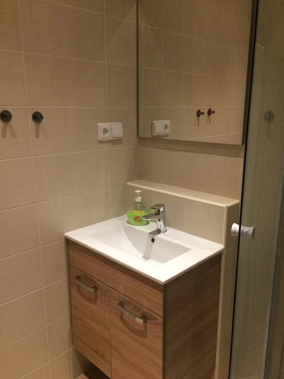 4 * Praha