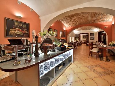 Hotel Carlton 4*